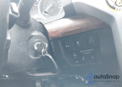 2016 Toyota Tundra Limited 5.7L V8 from USA, damaged, VIN 5TFBY5F17GX544396